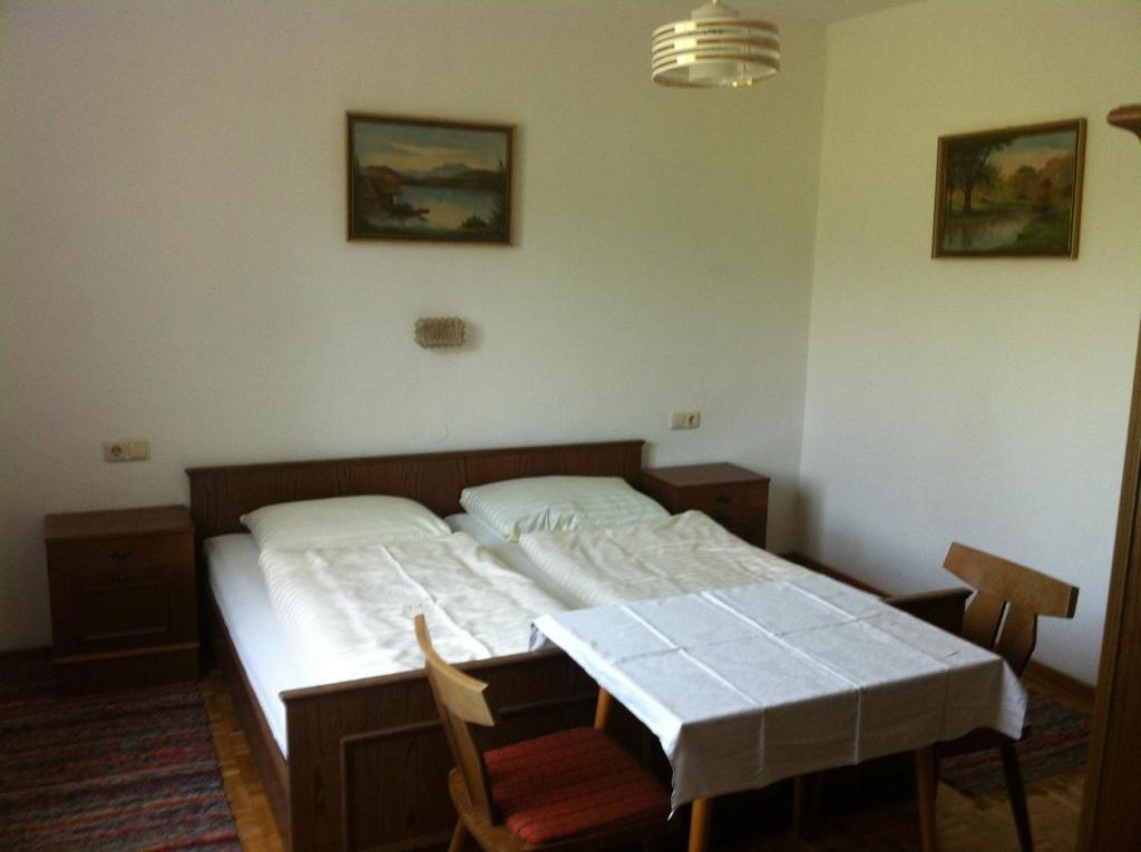 Gasthof Pension Steinberger Sankt Georgen im Attergau Room photo